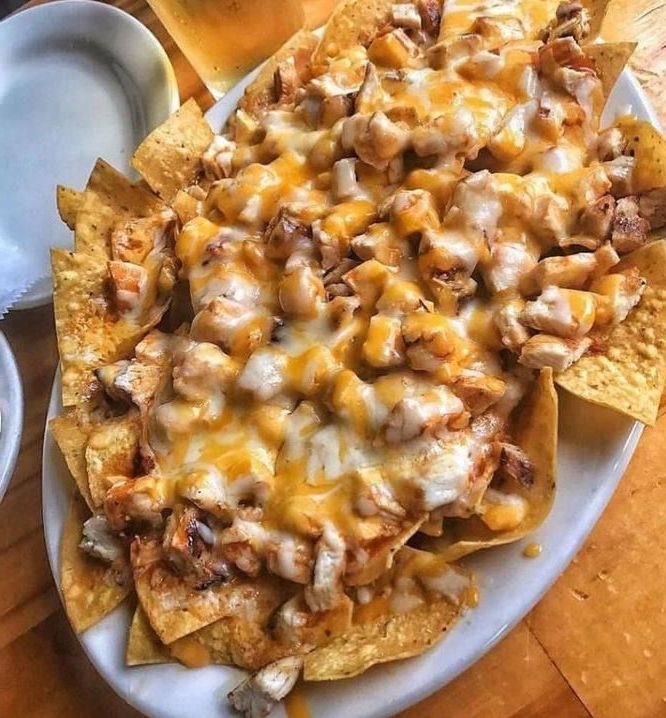 Cheesy Chicken Nachos