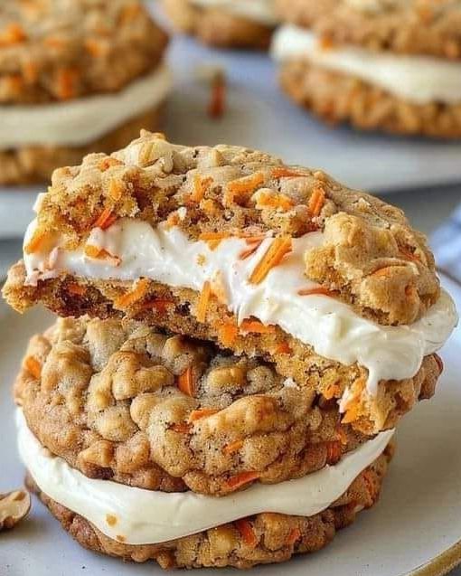 Carrot Cake Oatmeal Cream Pies