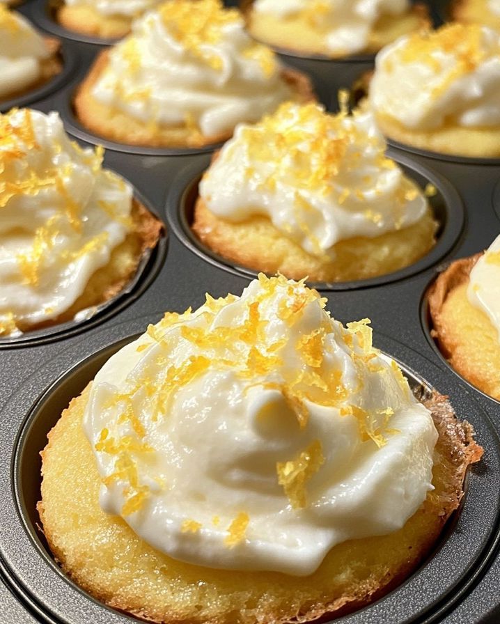 Lemon Cream Cheese Cupcakes