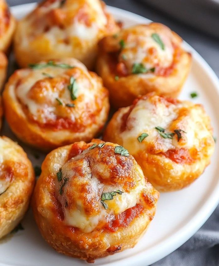 Delightful Pizza Rolls