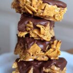 No-Bake Peanut Butter Chocolate Chex Bars