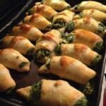 Spinach and cheese crescent rolls