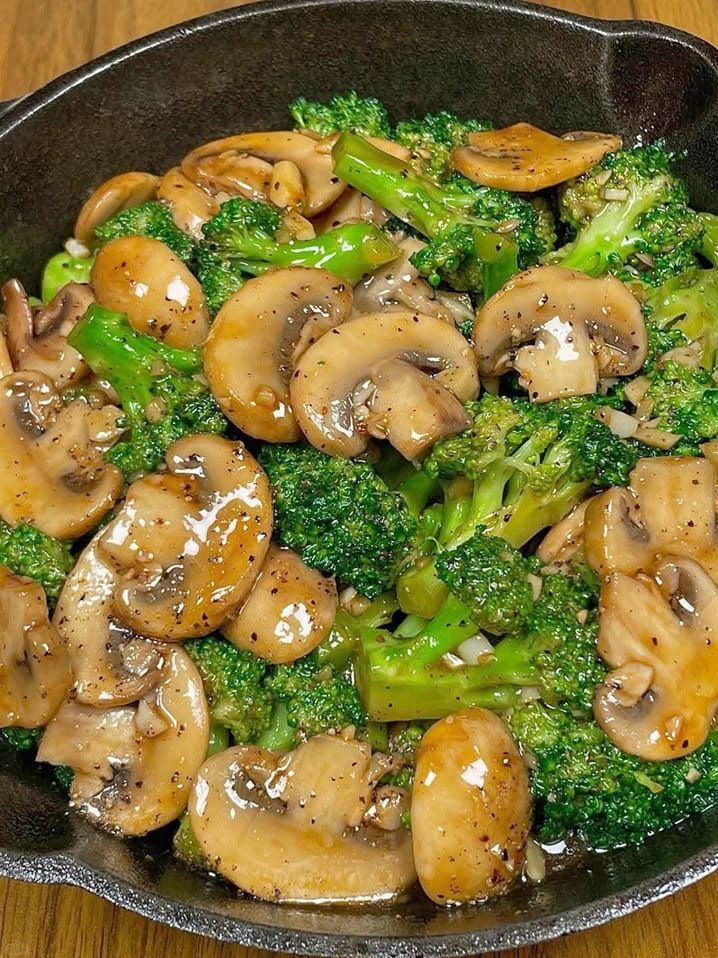 Broccoli and Mushroom Stir-Fry