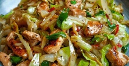 Chinese Chicken Cabbage Stir-Fry