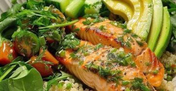 Salmon Quinoa Bowl