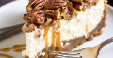 Caramel Pecan Cheesecake