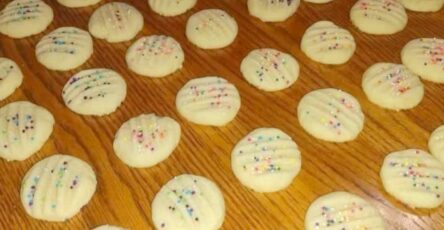 Christmas shortbread cookies