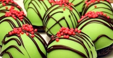 Grinch Oreo Balls