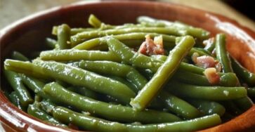 Copycat Texas Roadhouse Green Beans