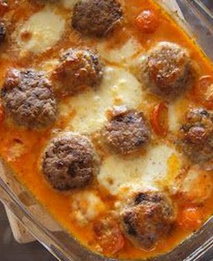 Baked Meatballs with Mozzarella