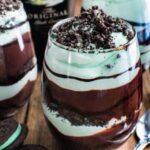 Baileys Chocolate Mint Pudding Parfaits