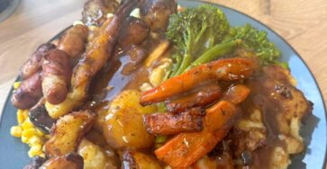 Roast Chicken Dinner with Vegetables and Gravy