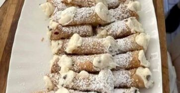 Sicilian Cannolis