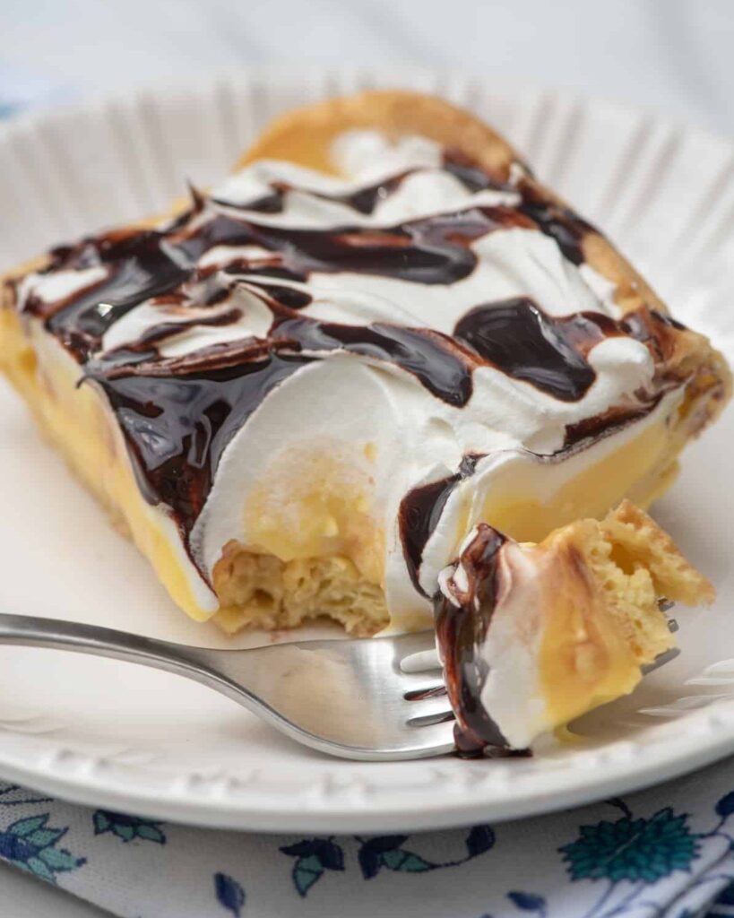 Classic Eclair Dessert