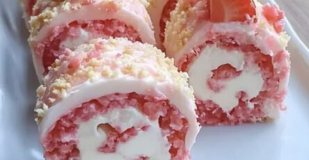 Strawberry Shortcake Cheesecake Rolls