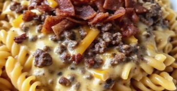 Loaded Bacon Cheeseburger Alfredo Pasta