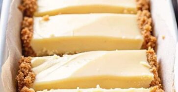 No-Bake Lemon Cheesecake Bars