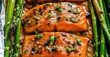 Garlic Butter Baked Salmon with Asparagus
