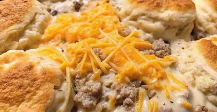 Biscuits Gravy Cheese Bake
