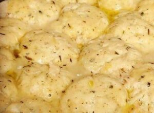 Old-Fashioned Chicken and Dumplings