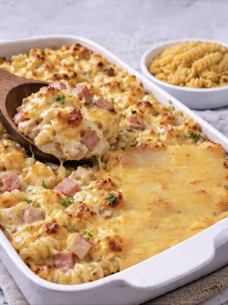 Crazy Good Casserole – Cheesy Chicken and Bacon Pasta Bake