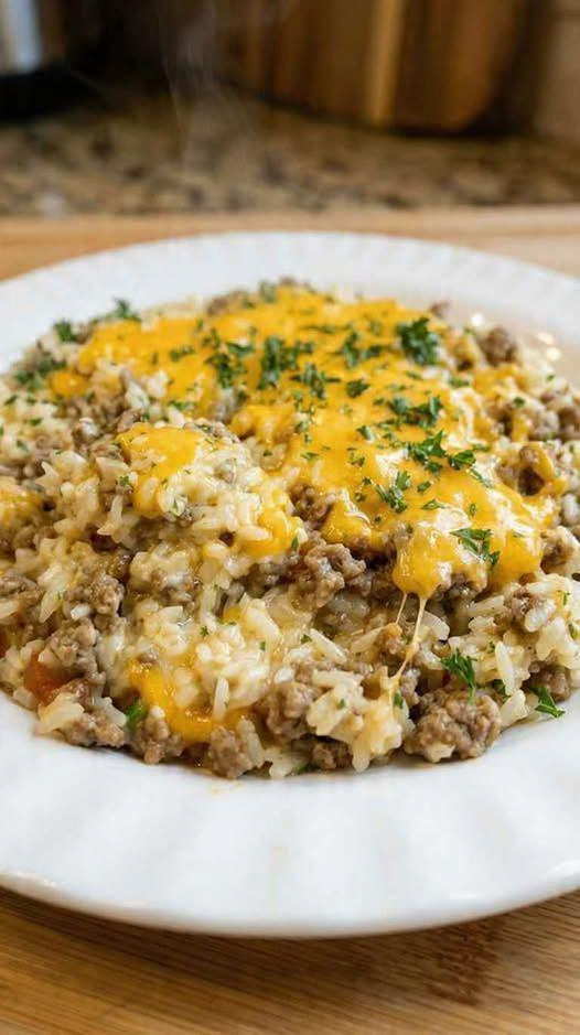 Cheesy Ground Beef & Rice Casserole