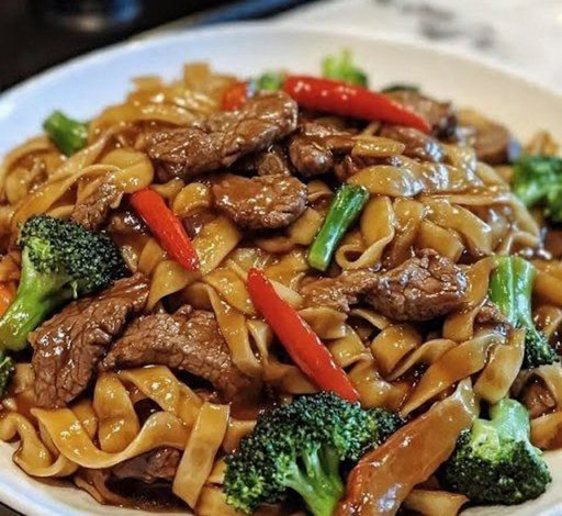 Sticky Beef Noodles